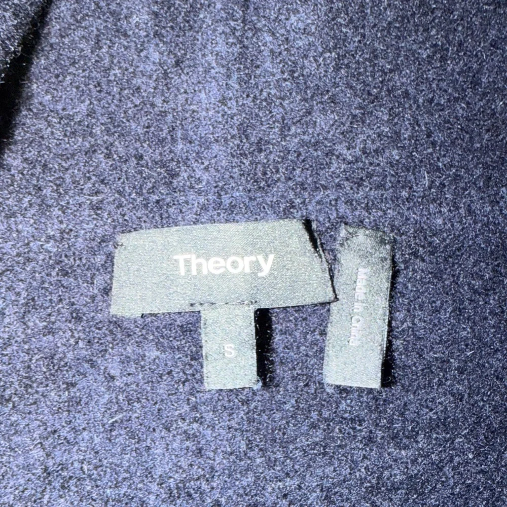 Theory Deep Navy V-Neck Cashmere Sweater Relaxed Hoodie - Picture 8 of 15